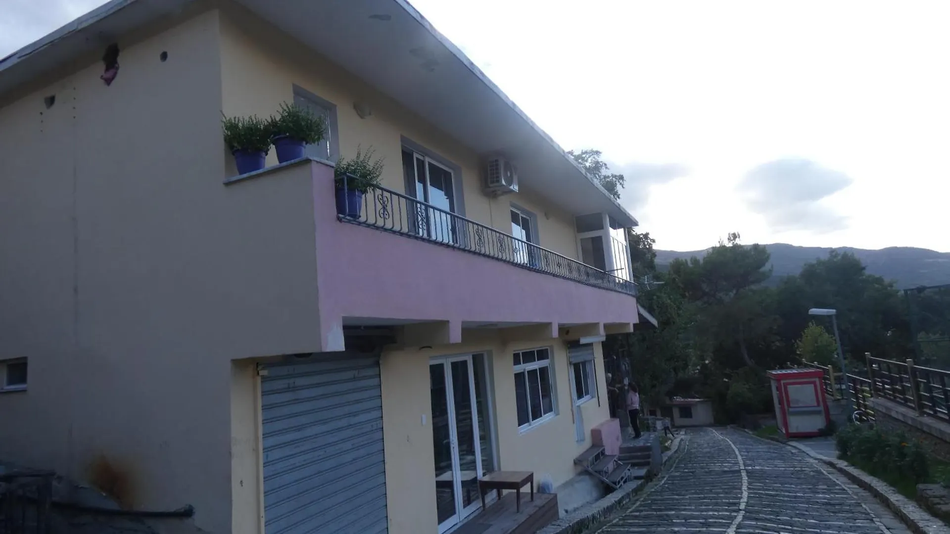 Guesthouse Odobashi Zhaban